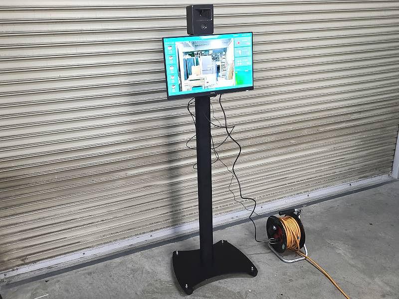 �T�[�}���J�����t��