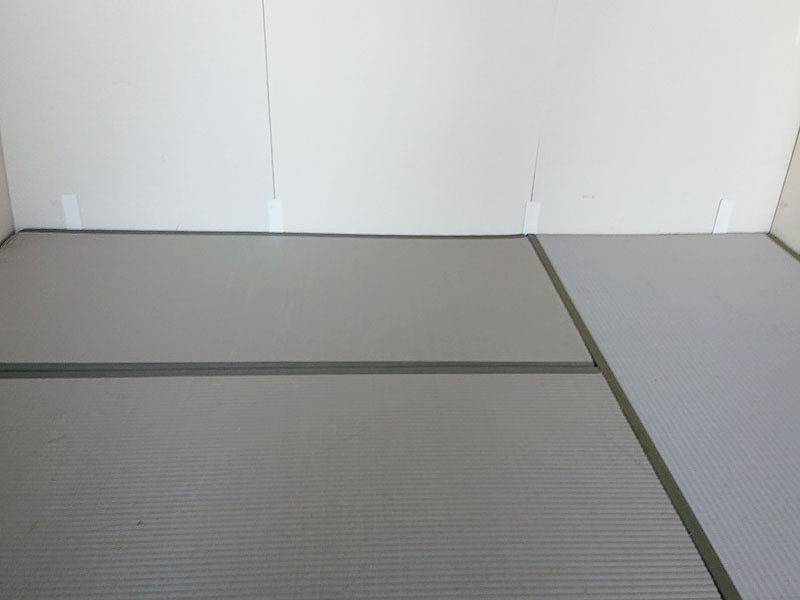 �^�^�~�i�O���[�j