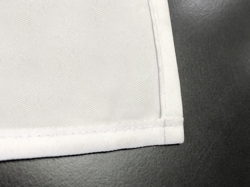 �e�[�u���N���X