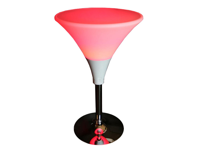 ���C�g�A�b�v�e�[�u��(���E���h)